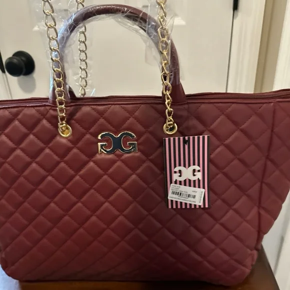 Gilda Paris Quilted Tote - Picture 2 of 3